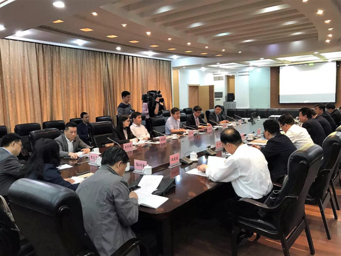 鸿坤地产集团与长清区政府领导会谈