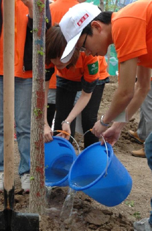 鸿坤城市森林计划大型公益植树活动第三站落地武清