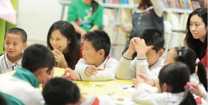 鸿坤集团儿童环保公益讲座活动